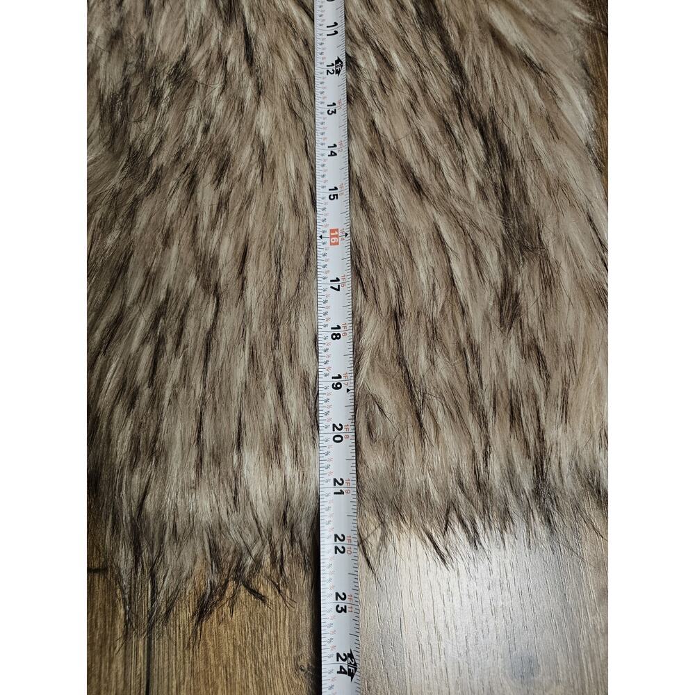 BB Dakota Bedrock City Faux Fur Vest Women's Size M - Picture 6 of 10